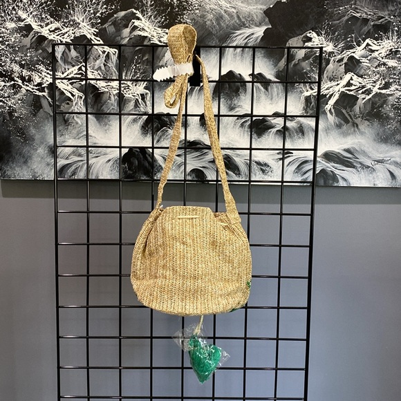 Melie Bianco raffia draw string bag - Picture 4 of 6